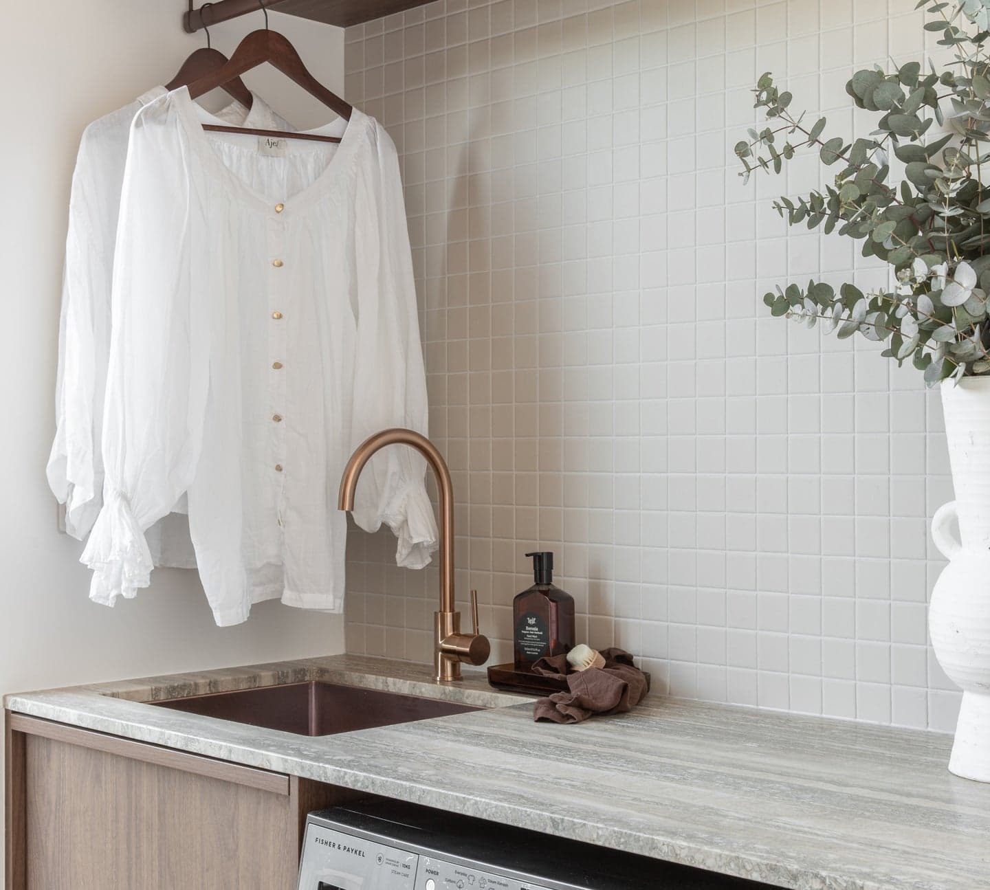 Showers fixtures